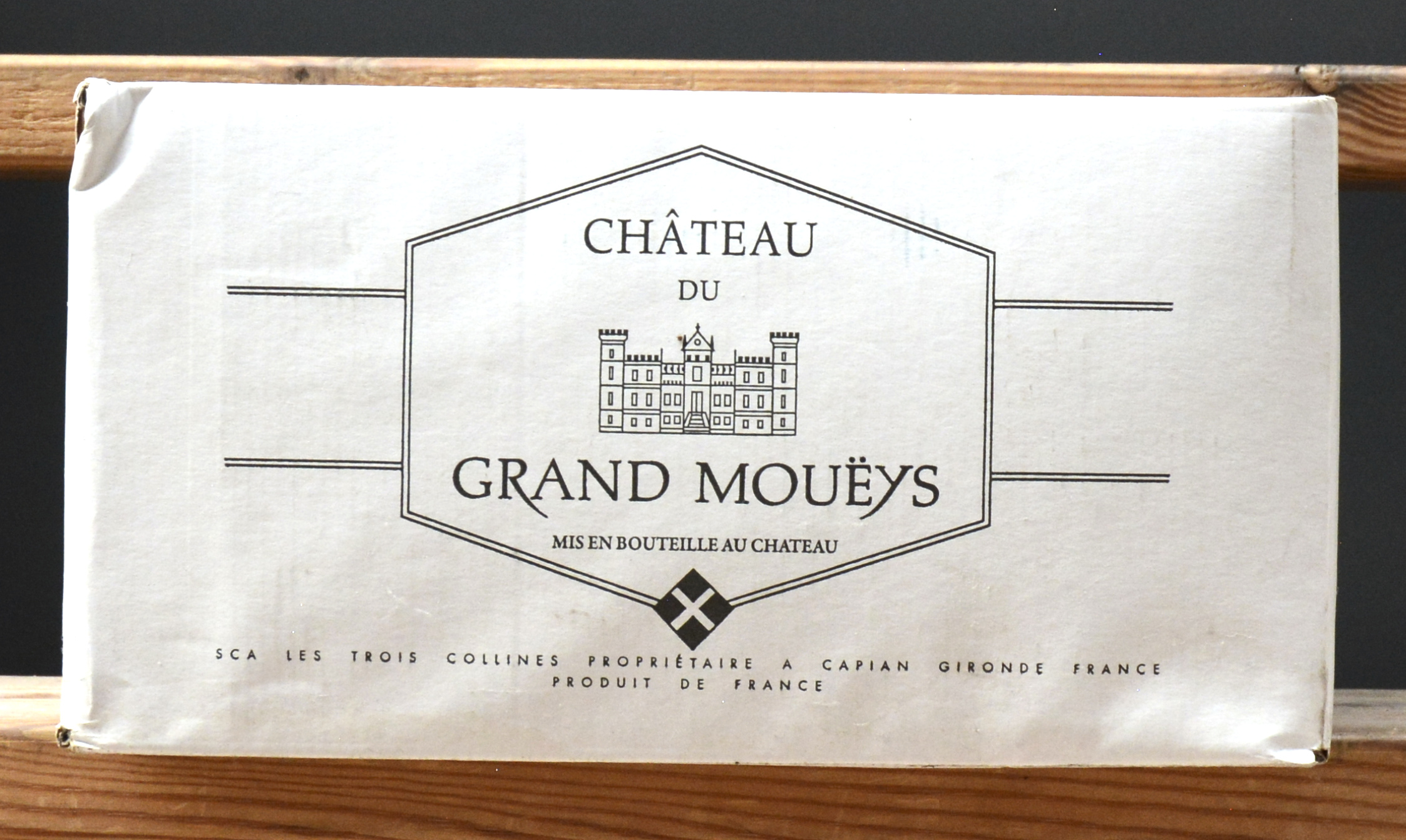 Ch. de Grand Moueys A.C. 1e Côtes de Bordeaux M.C. O.D Ch. de Grand Moueys A.C. 1e Côtes de Bordeaux M.C. O.D. 2005 aantal: 6 bt