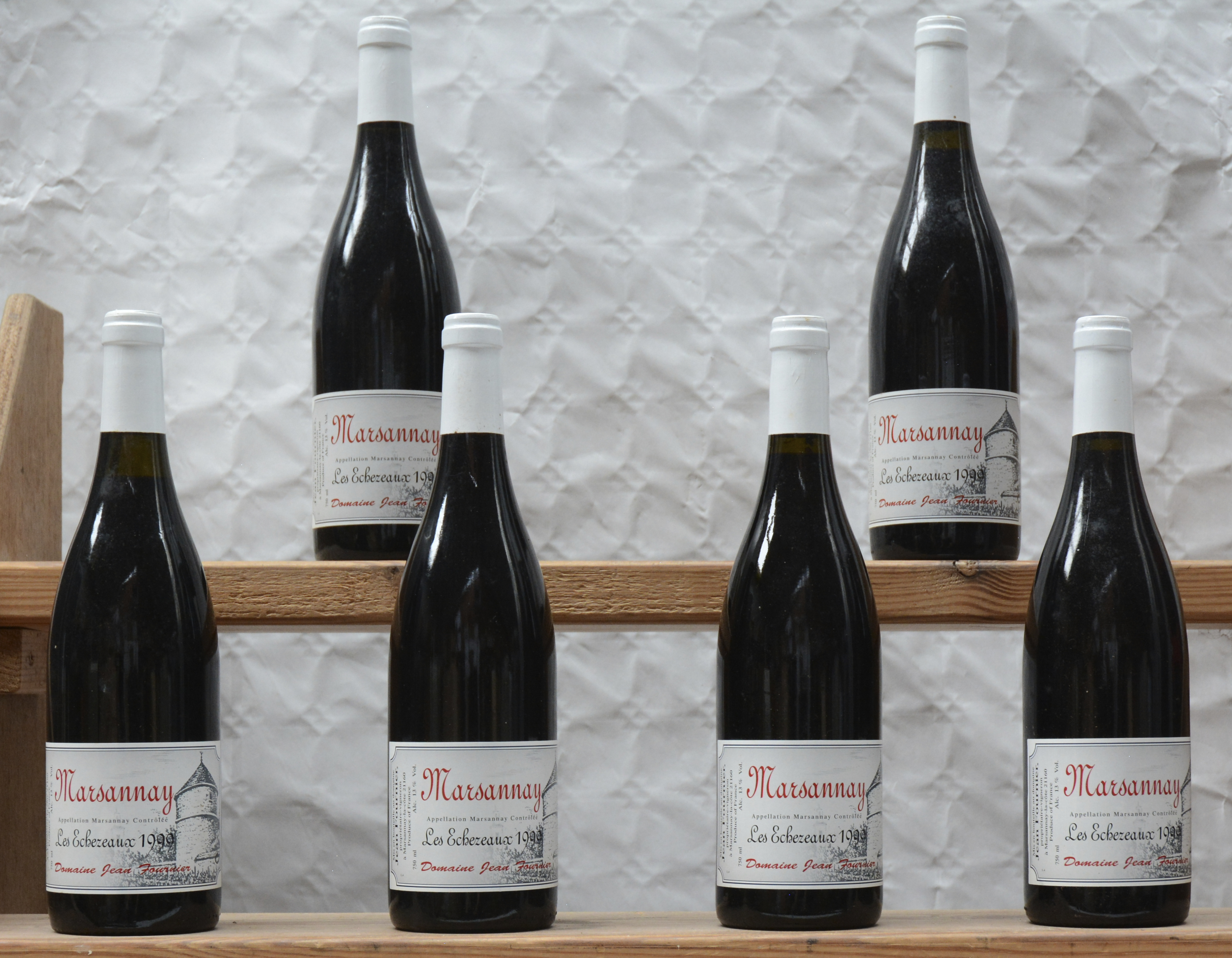 Marsannay Les Echezeaux A.C. Dom. Jean Fournier, Marsannay M.D.. D. 1999 aantal: 6 bt Intussen “Es Chezots” Marsannay Les Echezeaux A.C. Dom. Jean Fournier, Marsannay M.D.. D. 1999 aantal: 6 bt Intussen “Es Chezots”.