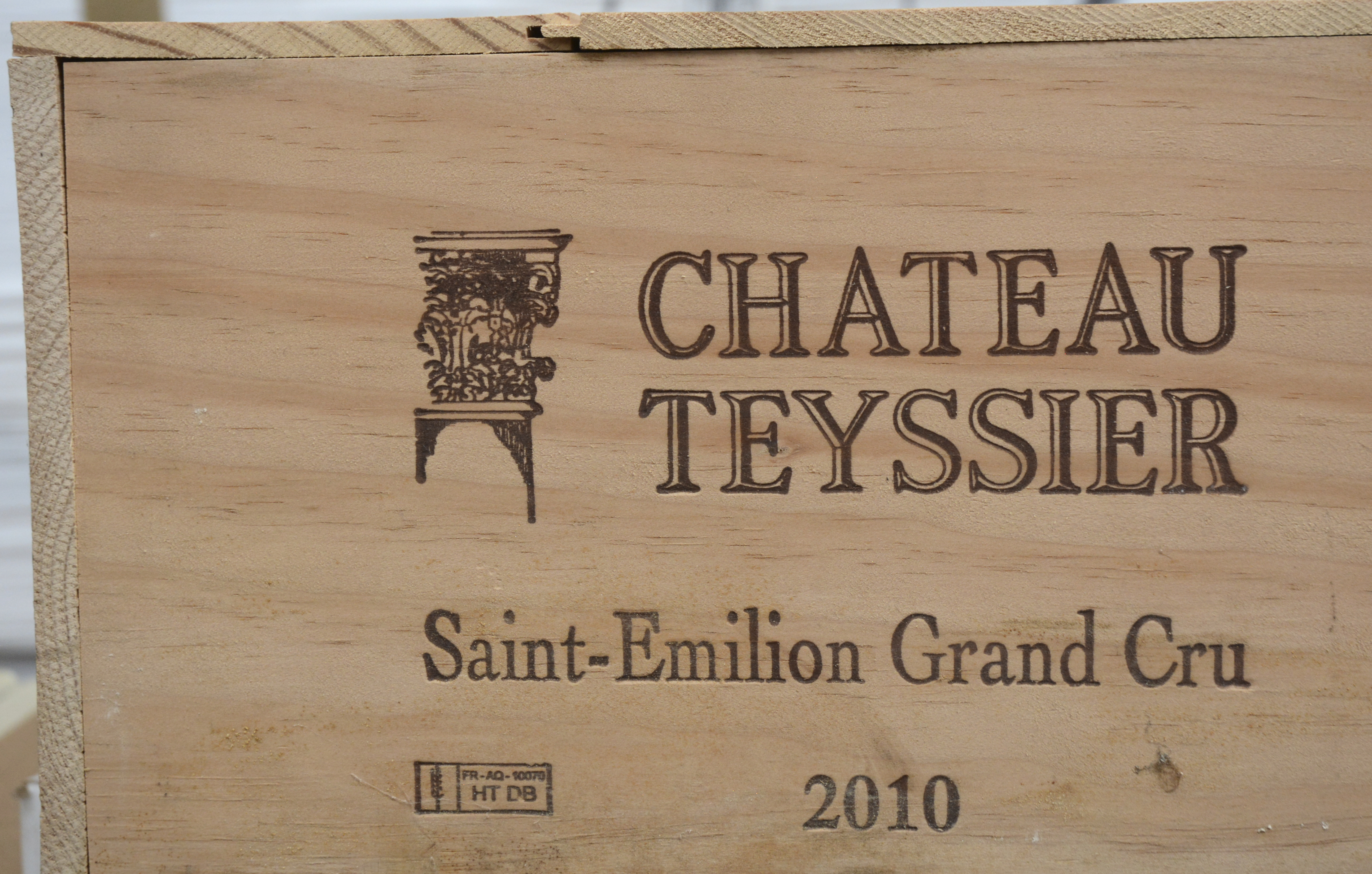 Ch. Teyssier A.C. St-Emilion grand cru M.C. O.K Ch. Teyssier A.C. St-Emilion grand cru M.C. O.K. 2010 aantal: 12 bt