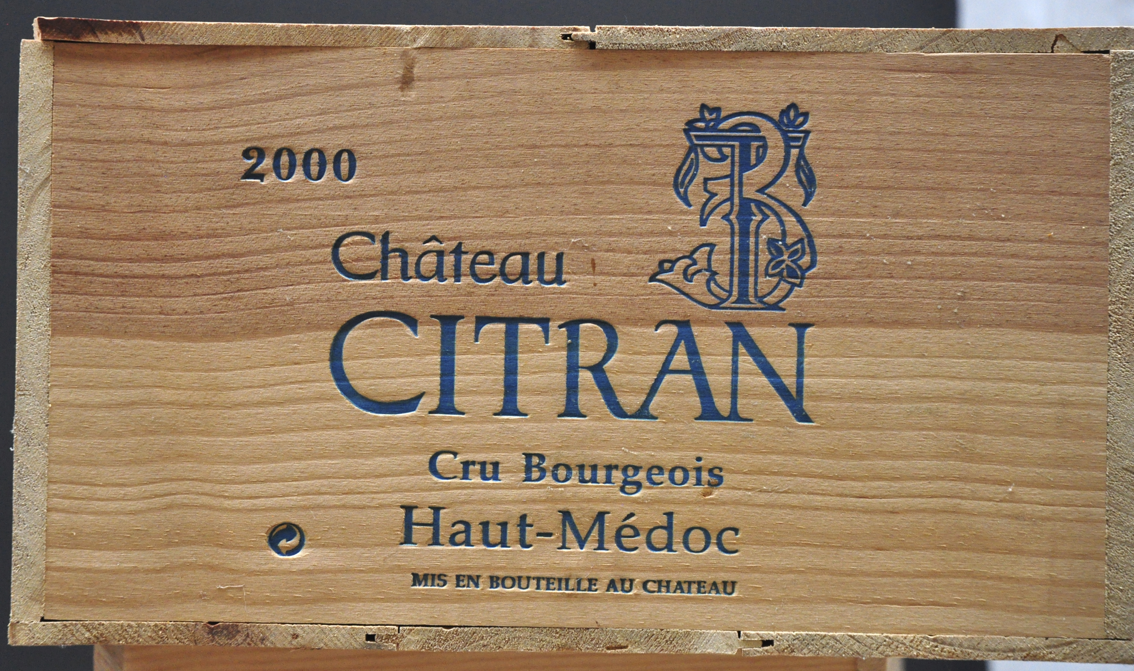 Ch. Citran A.C. Haut-Médoc Cru bourgeois M.C. O.K Ch. Citran A.C. Haut-Médoc Cru bourgeois M.C. O.K. 2000 aantal: 12 bt