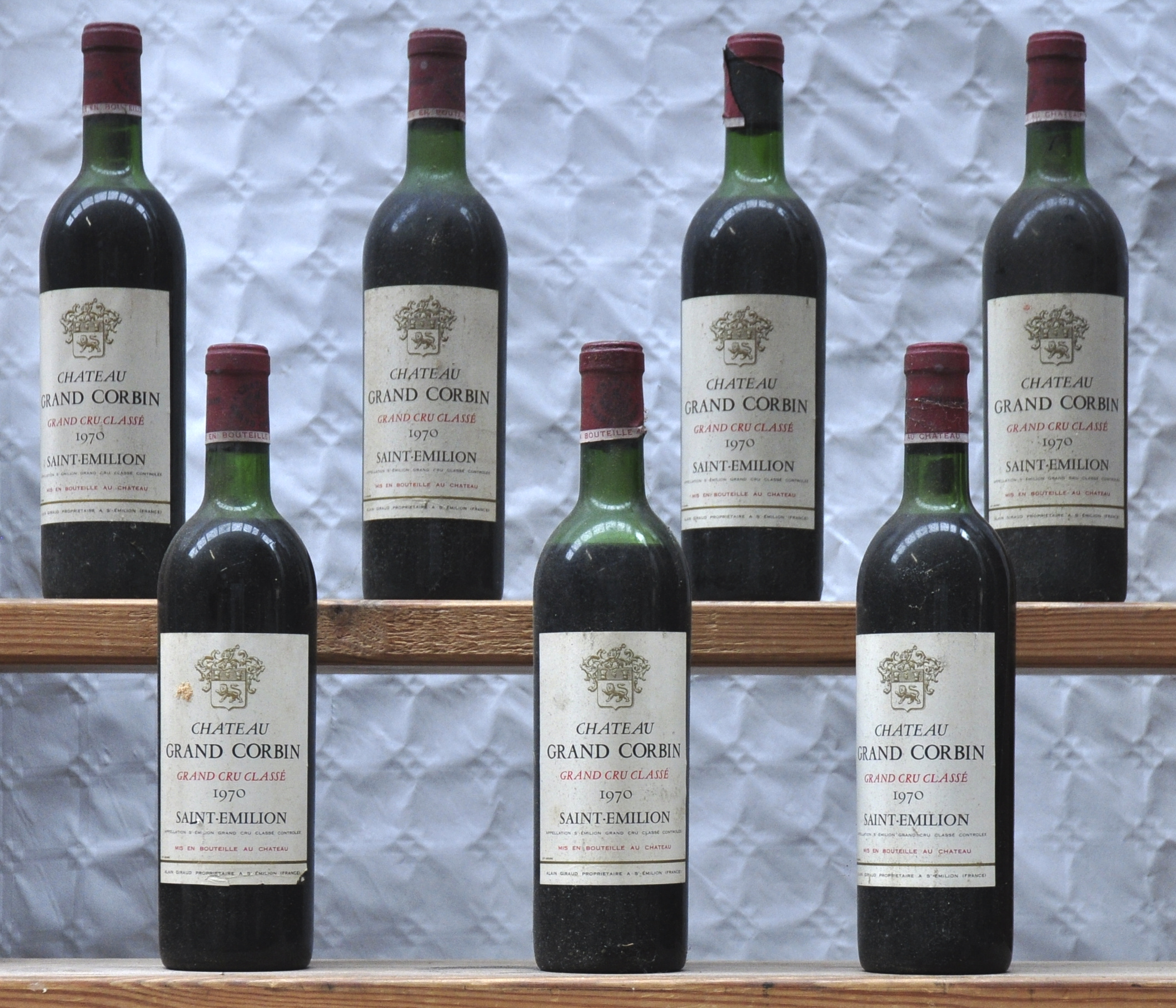 Ch. Grand Corbin A.C. St-Emilion grand cru classé M.C. K Ch. Grand Corbin A.C. St-Emilion grand cru classé M.C. K. 1970 aantal: 7 bt ts à ms