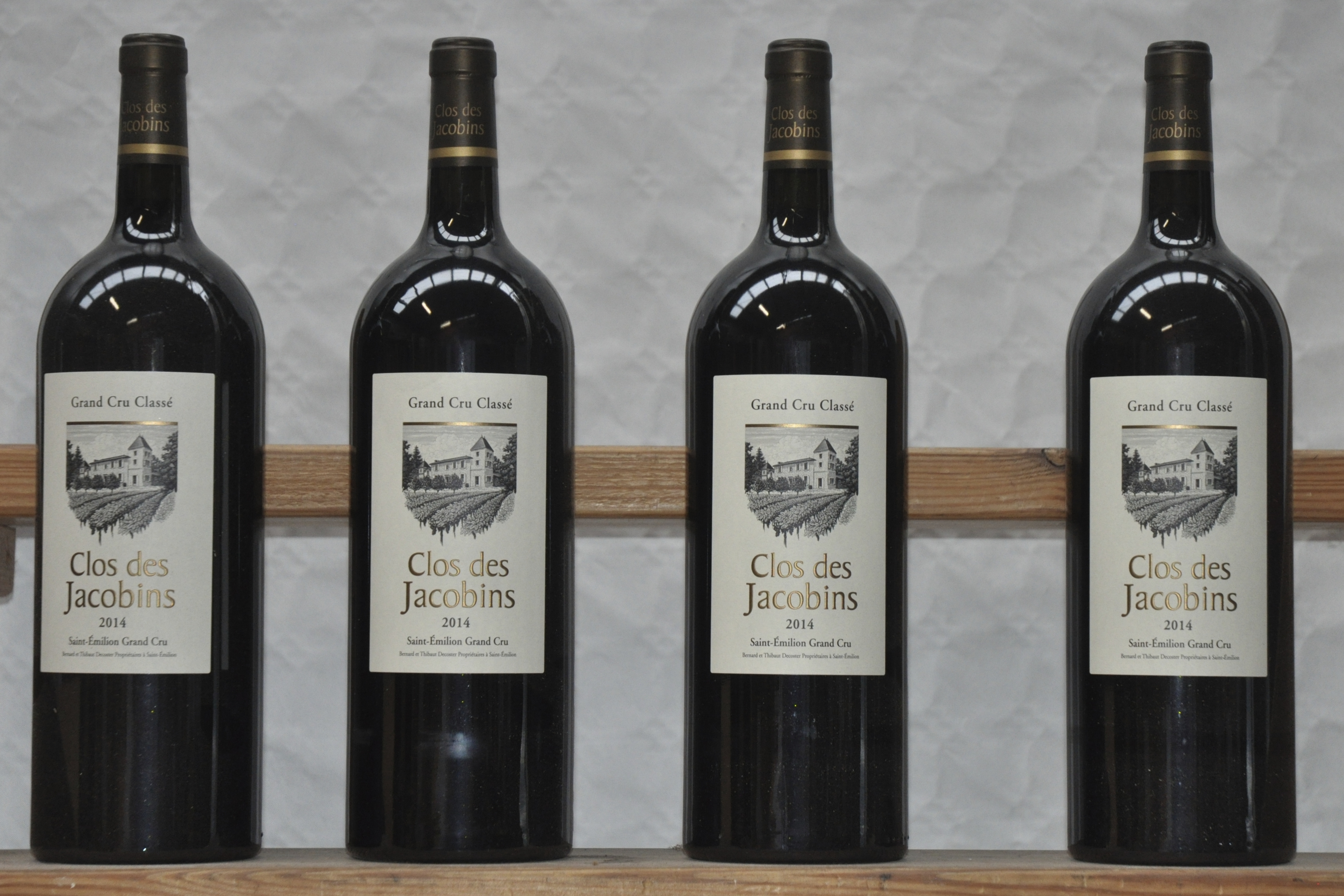Clos des Jacobins A.C. St-Emilion grand cru classé M.C. K. 2014 aantal: 4 Mag Clos des Jacobins A.C. St-Emilion grand cru classé M.C. K. 2014 aantal: 4 Mag.