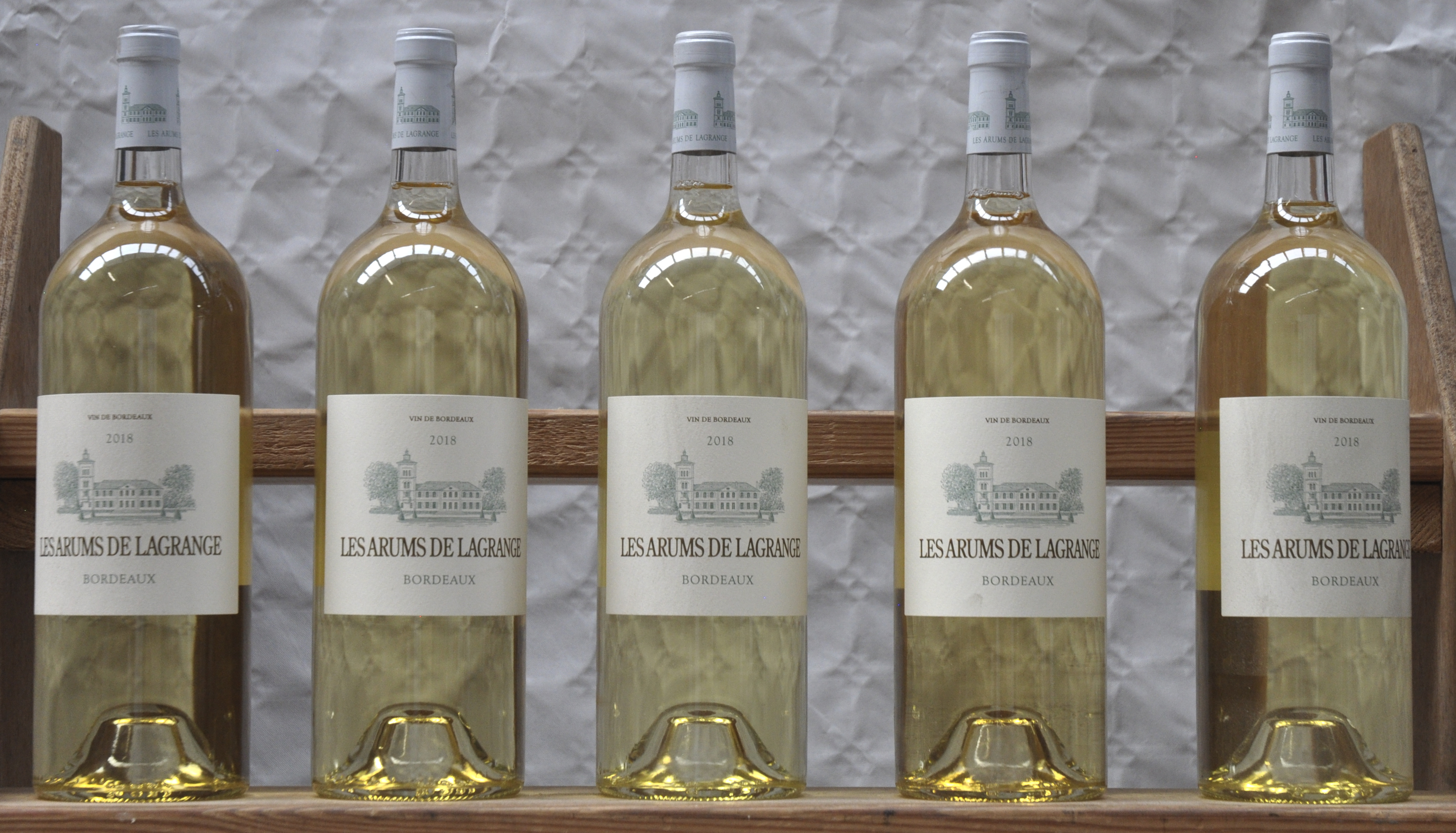 Les Arums de Lagrange A.C. Bordeaux (blanc) Ch. Lagrange, St-Julien M.P. K. 2018 aantal: 5 Mag Les Arums de Lagrange A.C. Bordeaux (blanc) Ch. Lagrange, St-Julien M.P. K. 2018 aantal: 5 Mag.