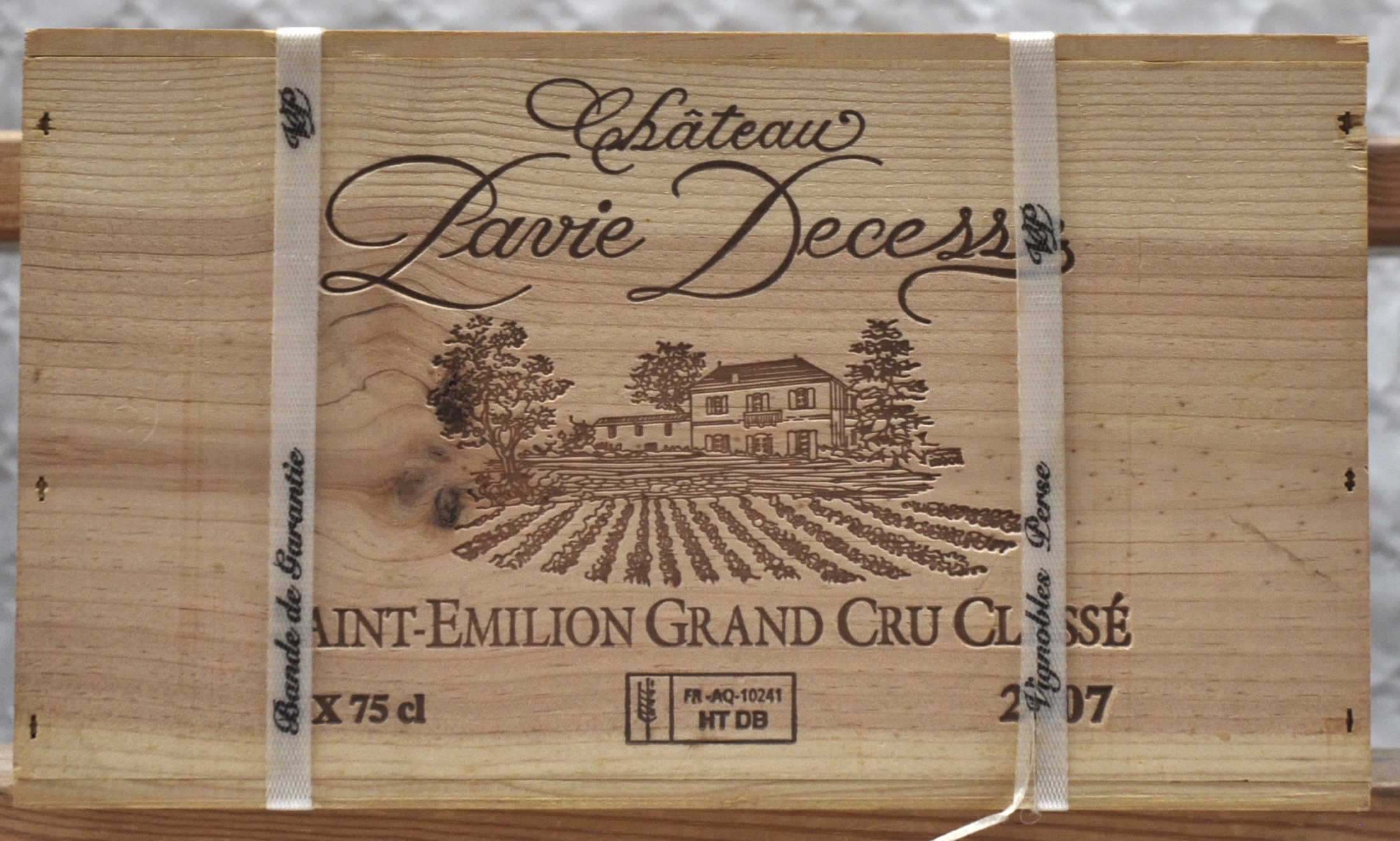 Ch. Pavie-Decesse A.C. St-Emilion grand cru classé M.C. O.K Ch. Pavie-Decesse A.C. St-Emilion grand cru classé M.C. O.K. 2007 aantal: 6 bt