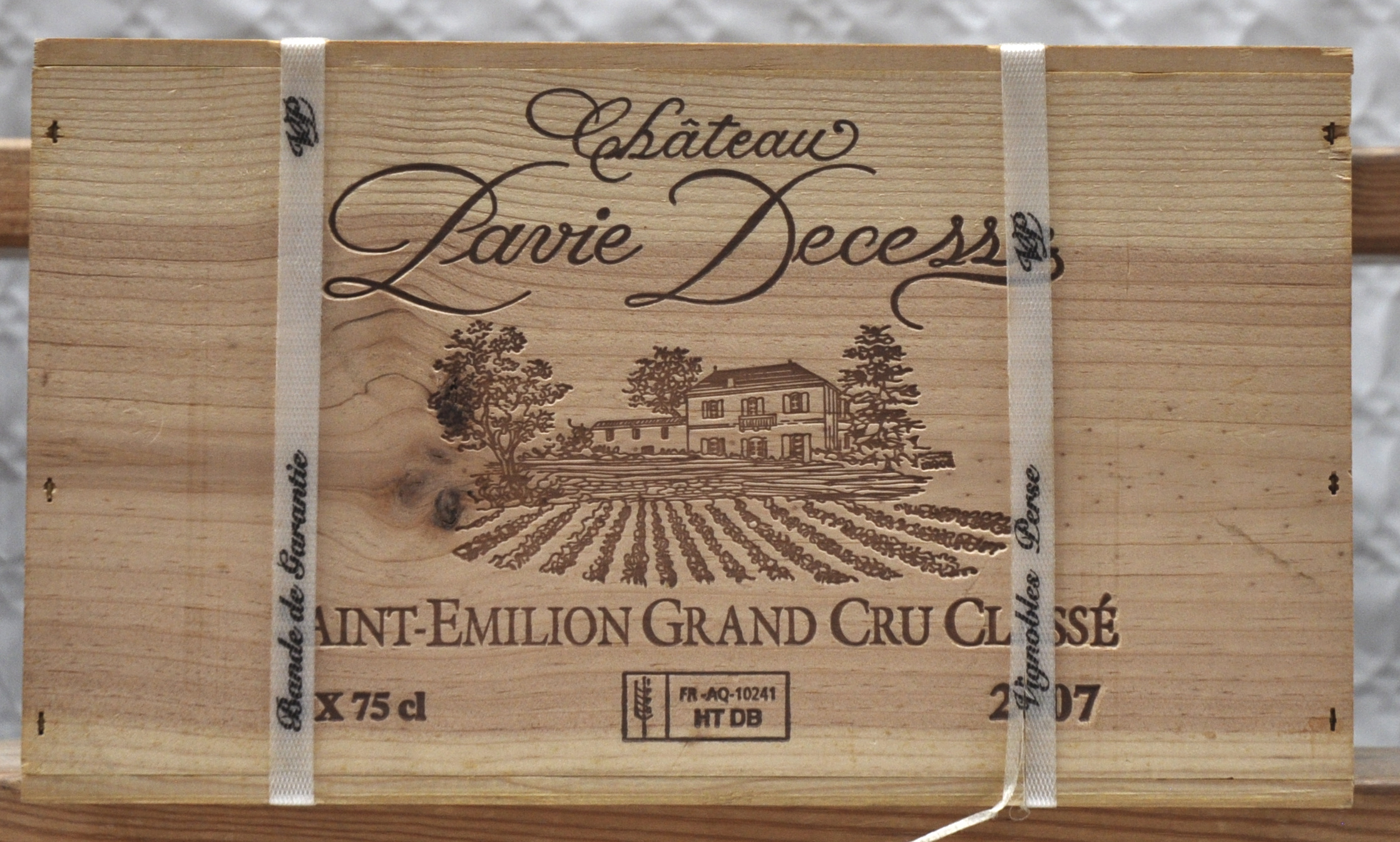 Ch. Pavie-Decesse A.C. St-Emilion grand cru classé M.C. O.K Ch. Pavie-Decesse A.C. St-Emilion grand cru classé M.C. O.K. 2007 aantal: 6 bt