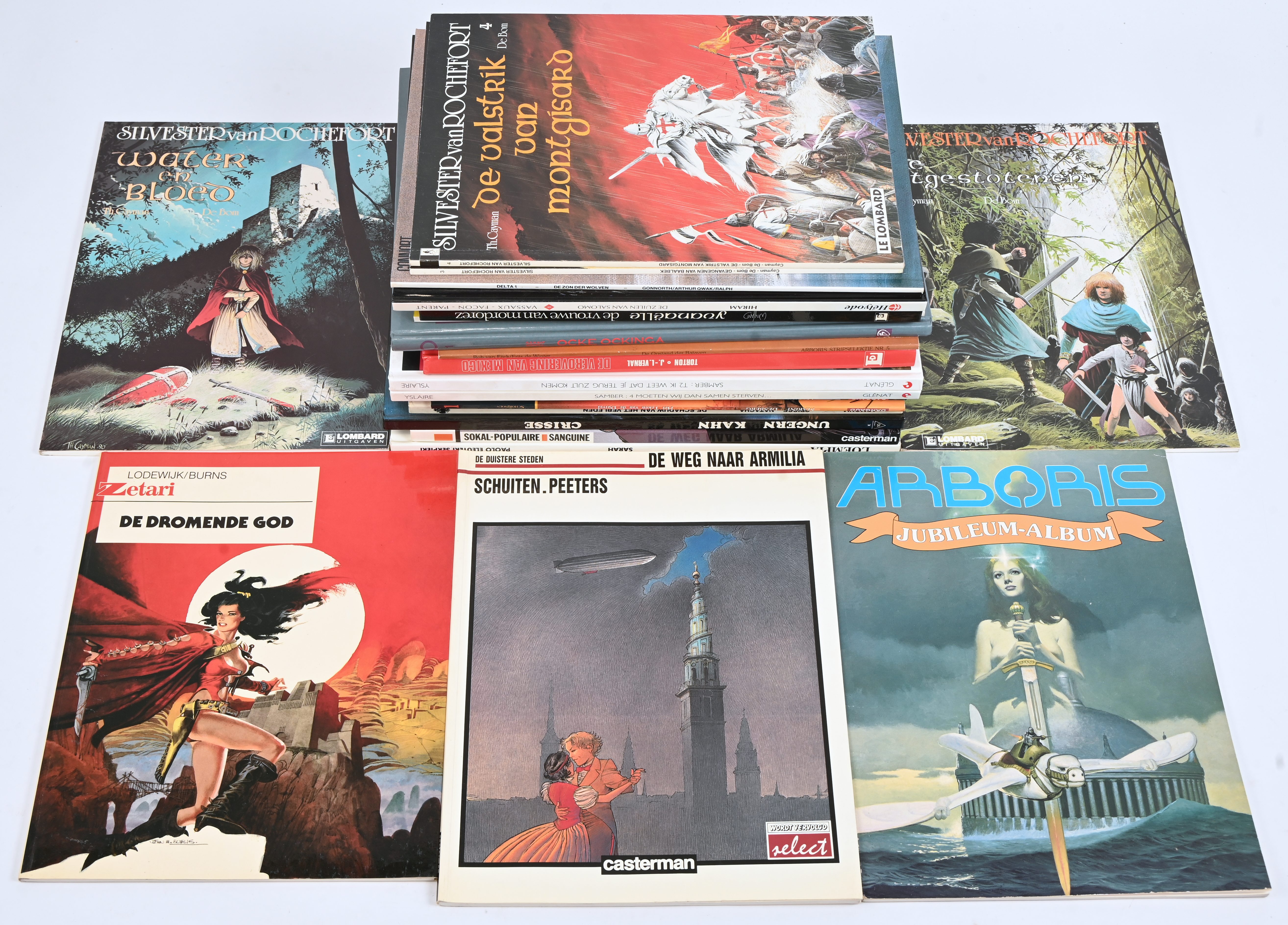 Een partij stripalbums met titels uit de reeksen: ‘Sylvester van Rochefort’ (4), ‘Sarah’ (1 hardcover), ‘Sanguine’ (1 hardcover), ‘Ungern Kahn’ (1 hardcover), ‘De Schaduw van het verleden’ (1 hardcover), ‘De Schorpioen’ (6), ‘Samber’ (2 hardcovers), ‘Historische verhalen’ (1 hjardcover), ‘De Opstand der Bataven’ (1), ‘Ocke Okinga’ (1 hardcover), ‘De Horus van Nekhen’ (1), ‘Yvanaëlle’ (1 hardcover), ‘De Zuilen van Salomo’ (1 hardcover), ‘De Zon der Wolven’ (1), ‘Zetari’ (1), ‘De Weg naar Armilia’ (1) en ‘Arboris’ (1). Mogelijk met geschreven markeringen op de kaft Een partij stripalbums met titels uit de reeksen: ‘Sylvester van Rochefort’ (4), ‘Sarah’ (1 hardcover), ‘Sanguine’ (1 hardcover), ‘Ungern Kahn’ (1 hardcover), ‘De Schaduw van het verleden’ (1 hardcover), ‘De Schorpioen’ (6), ‘Samber’ (2 hardcovers), ‘Historische verhalen’ (1 hjardcover), ‘De Opstand der Bataven’ (1), ‘Ocke Okinga’ (1 hardcover), ‘De Horus van Nekhen’ (1), ‘Yvanaëlle’ (1 hardcover), ‘De Zuilen van Salomo’ (1 hardcover), ‘De Zon der Wolven’ (1), ‘Zetari’ (1), ‘De Weg naar Armilia’ (1) en ‘Arboris’ (1). Mogelijk met geschreven markeringen op de kaft.