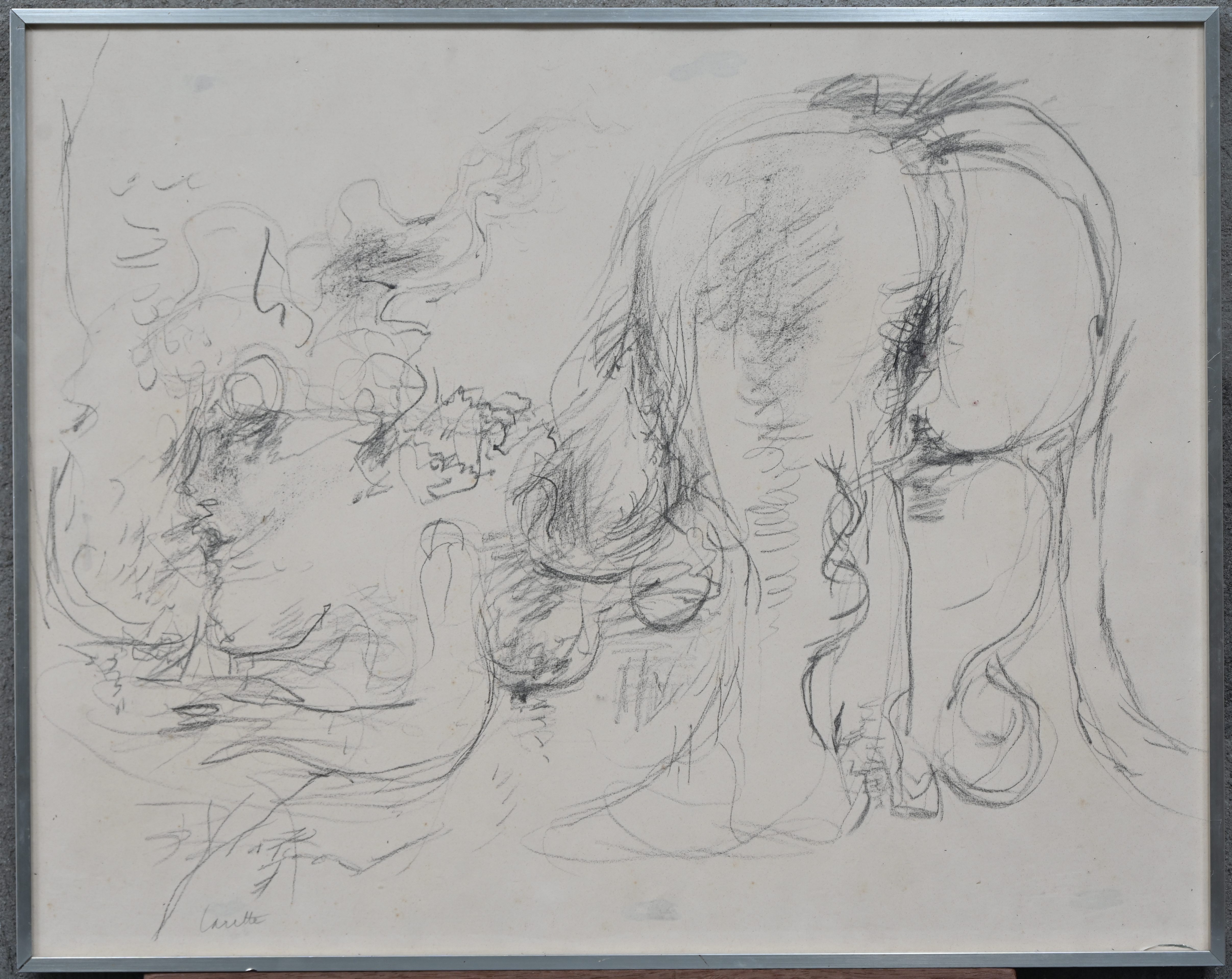 ‘Naaktstudies’, een potloodschets. Getekend ‘Carette’. Met een beetje schade aan de kader ‘Naaktstudies’, een potloodschets. Getekend ‘Carette’. Met een beetje schade aan de kader.