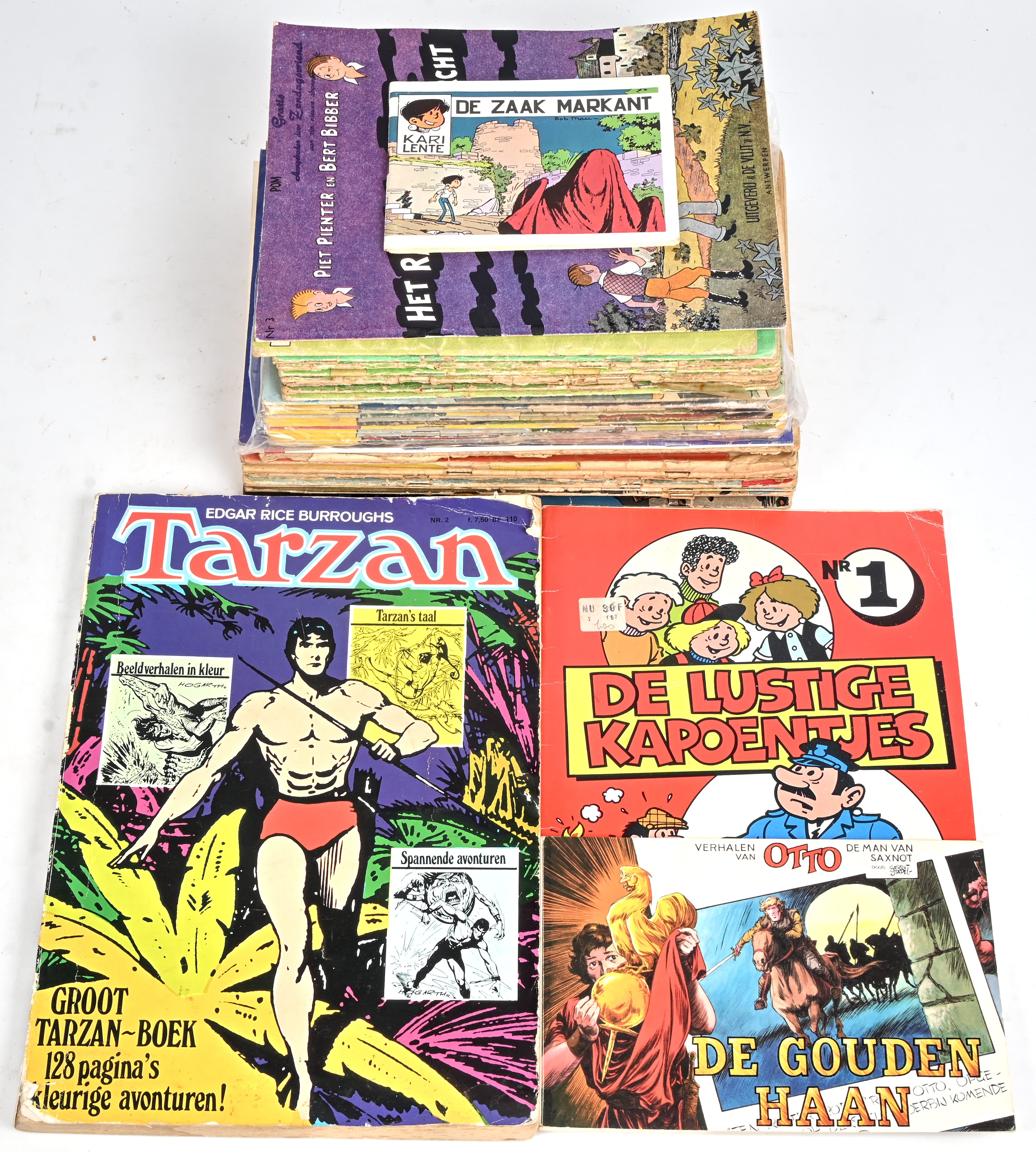 Een lot stripalbums. O.a. Pom. “Het raadsel van de schimmenburg”. Ed. De Vlijt 1961. Kapoentjes, Nero, Jim Lont, Tarzan, Pits & Kaliber e.v.a Een lot stripalbums. O.a. Pom. “Het raadsel van de schimmenburg”. Ed. De Vlijt 1961. Kapoentjes, Nero, Jim Lont, Tarzan, Pits & Kaliber e.v.a.