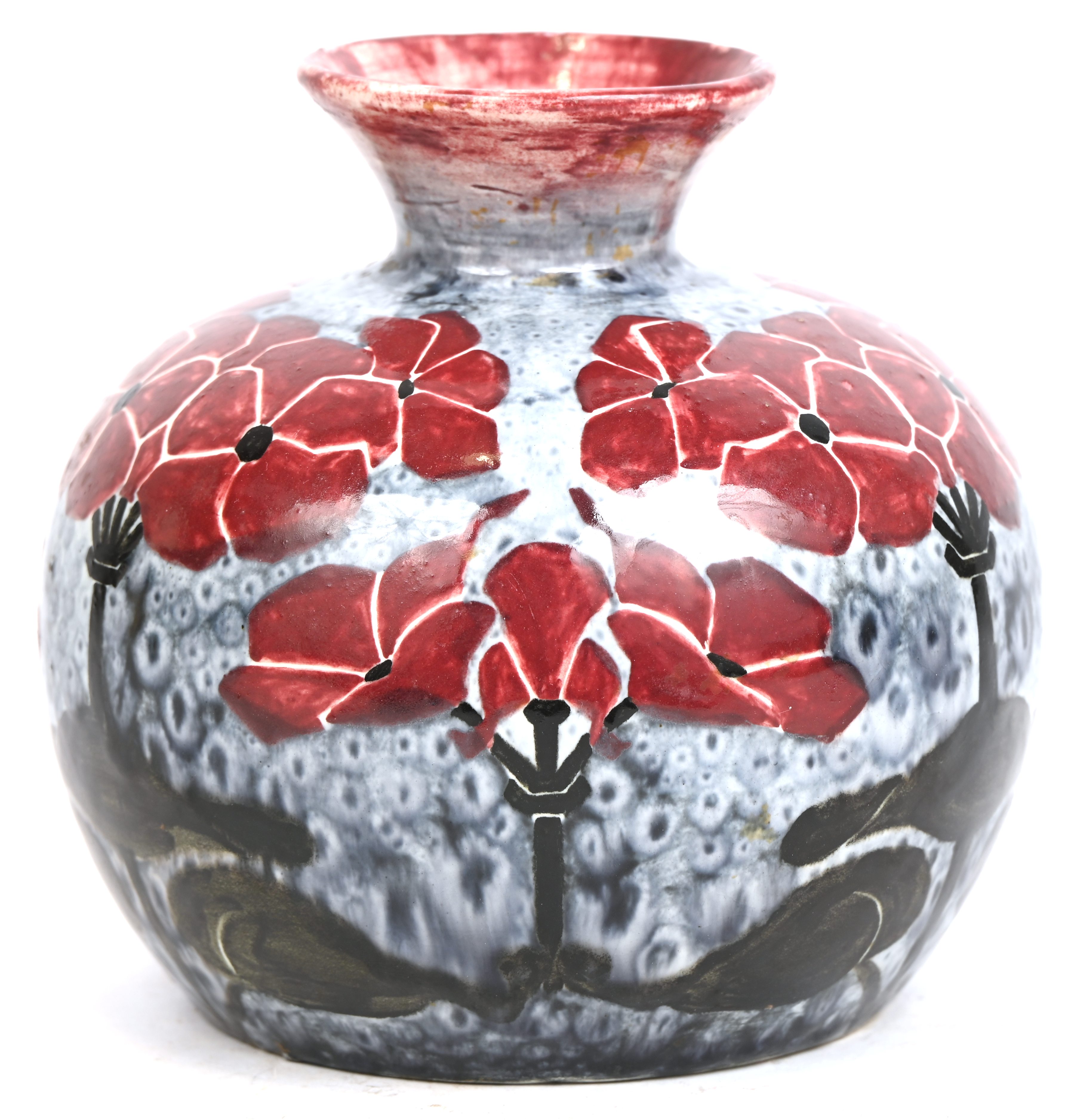 Een vintage keramische vaas met floraal decor, gemerkt G. Decubber Een vintage keramische vaas met floraal decor, gemerkt G. Decubber.