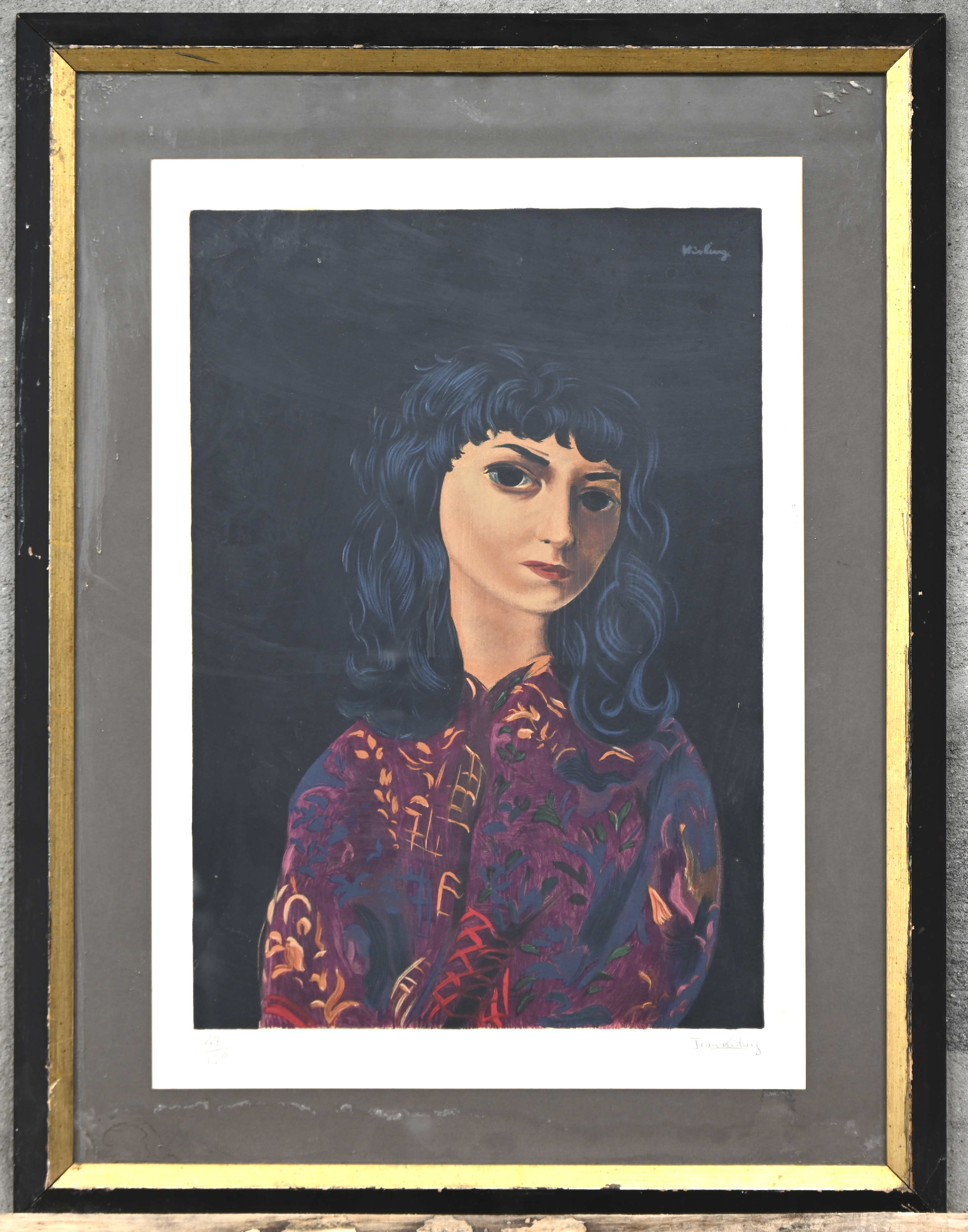 ‘Portret van een jonge vrouw’, een kleurenlitho. Gesigneerd binnen en buiten de plaat, nr. 47 uit een oplage van 150 exemplaren ‘Portret van een jonge vrouw’, een kleurenlitho. Gesigneerd binnen en buiten de plaat, nr. 47 uit een oplage van 150 exemplaren.