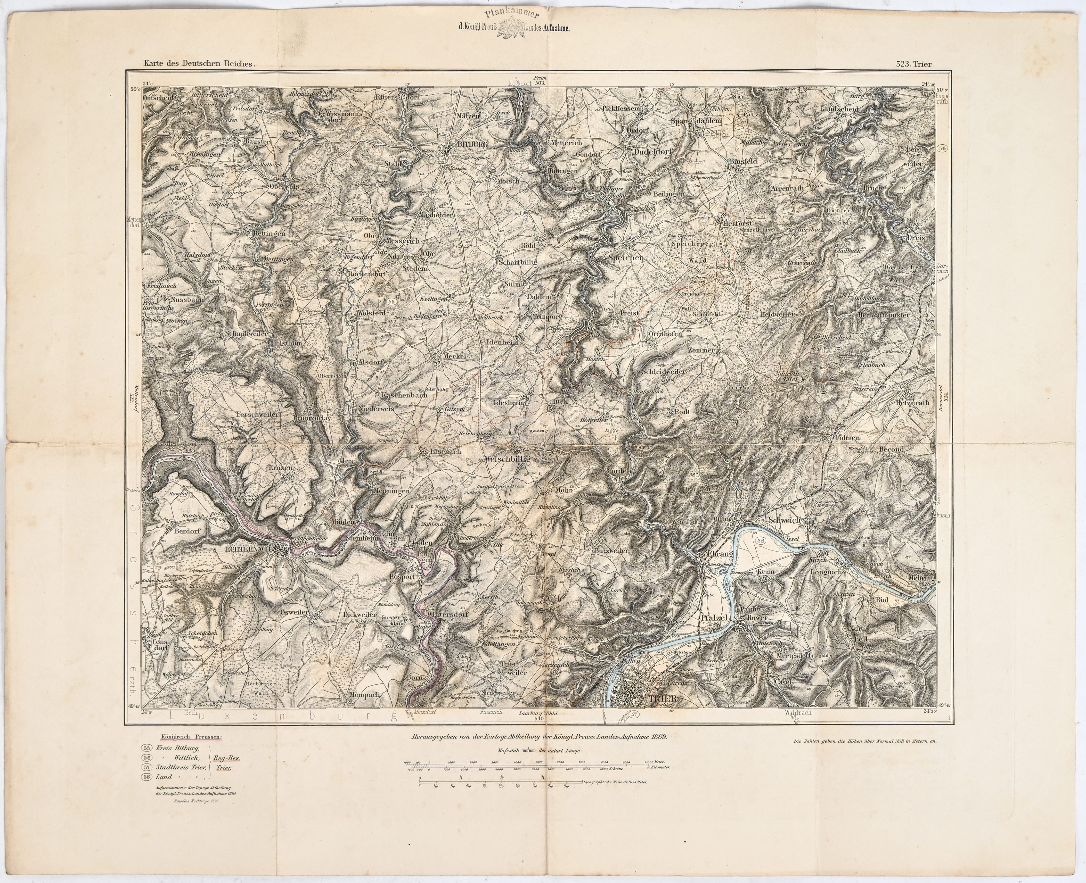 Vijf oude landkaarten: De Schelde van Vlissingen tot Antwerpen, Deutsch Ost-Afrika (gescheurd), Karte des Deutschen Reiches (1889), Liége (1906) en Neue Kriegskarte von Ost-Asien (de meeste met scheurtjes in de plooien) Vijf oude landkaarten: De Schelde van Vlissingen tot Antwerpen, Deutsch Ost-Afrika (gescheurd), Karte des Deutschen Reiches (1889), Liége (1906) en Neue Kriegskarte von Ost-Asien (de meeste met scheurtjes in de plooien).
