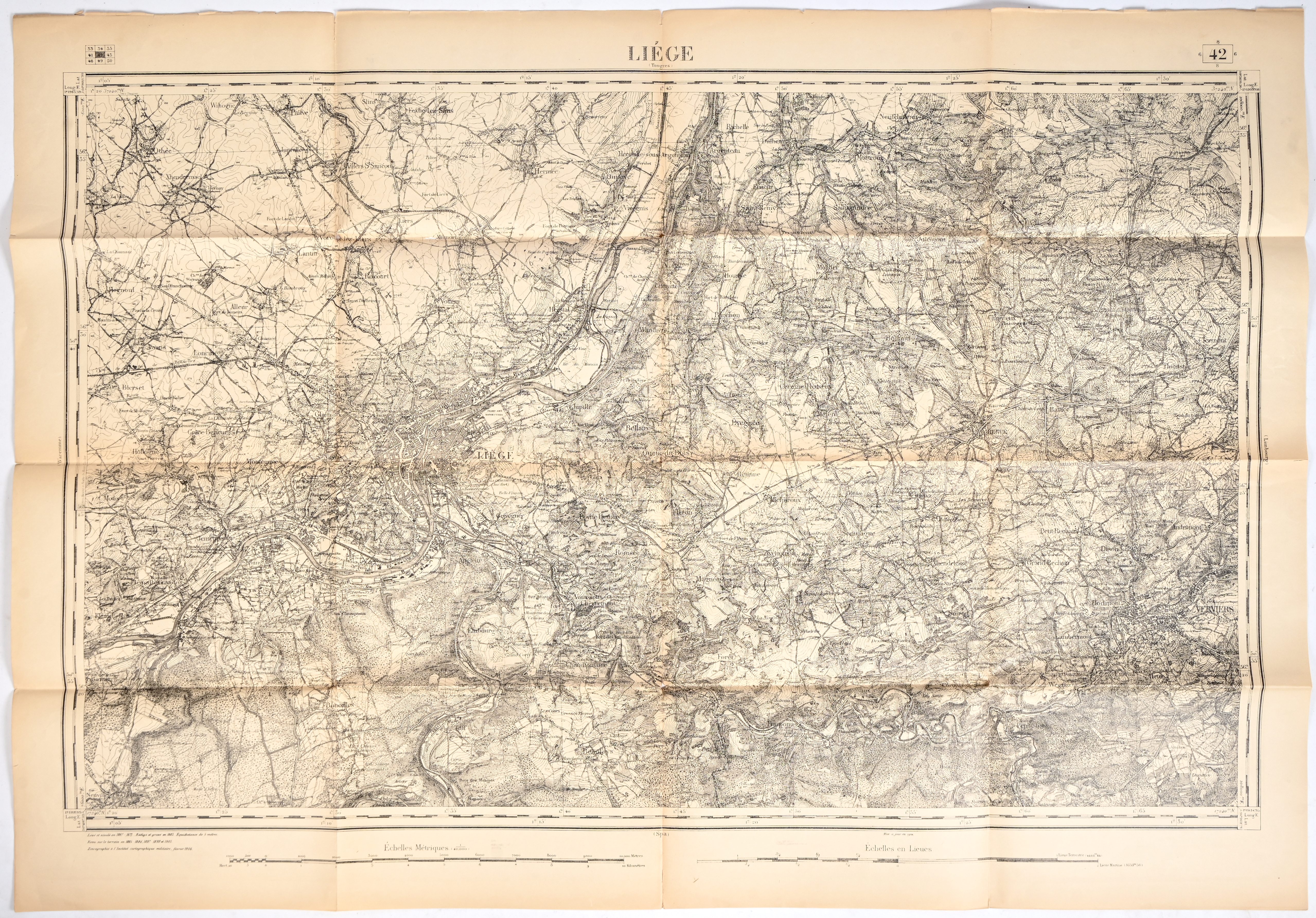 Vijf oude landkaarten: De Schelde van Vlissingen tot Antwerpen, Deutsch Ost-Afrika (gescheurd), Karte des Deutschen Reiches (1889), Liége (1906) en Neue Kriegskarte von Ost-Asien (de meeste met scheurtjes in de plooien) Vijf oude landkaarten: De Schelde van Vlissingen tot Antwerpen, Deutsch Ost-Afrika (gescheurd), Karte des Deutschen Reiches (1889), Liége (1906) en Neue Kriegskarte von Ost-Asien (de meeste met scheurtjes in de plooien).