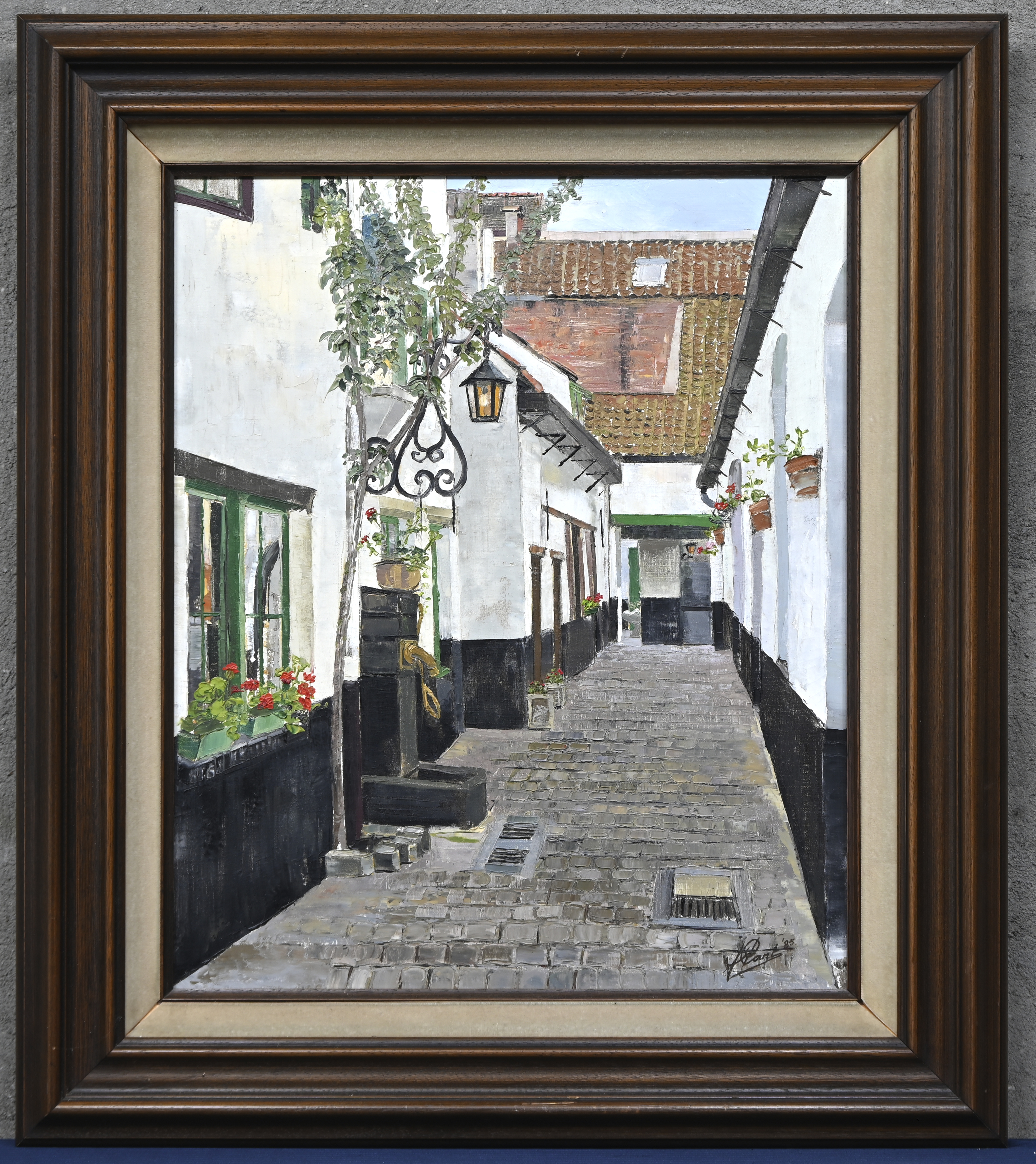 ‘Straatbeeld’, een olieverfschilderij op doek. Gesigneerd en gedateerd 1985. Toegevoegd een monochrome ets ‘Koraalplaats onder de sneeuw’, 5/10 ‘Straatbeeld’, een olieverfschilderij op doek. Gesigneerd en gedateerd 1985. Toegevoegd een monochrome ets ‘Koraalplaats onder de sneeuw’, 5/10.