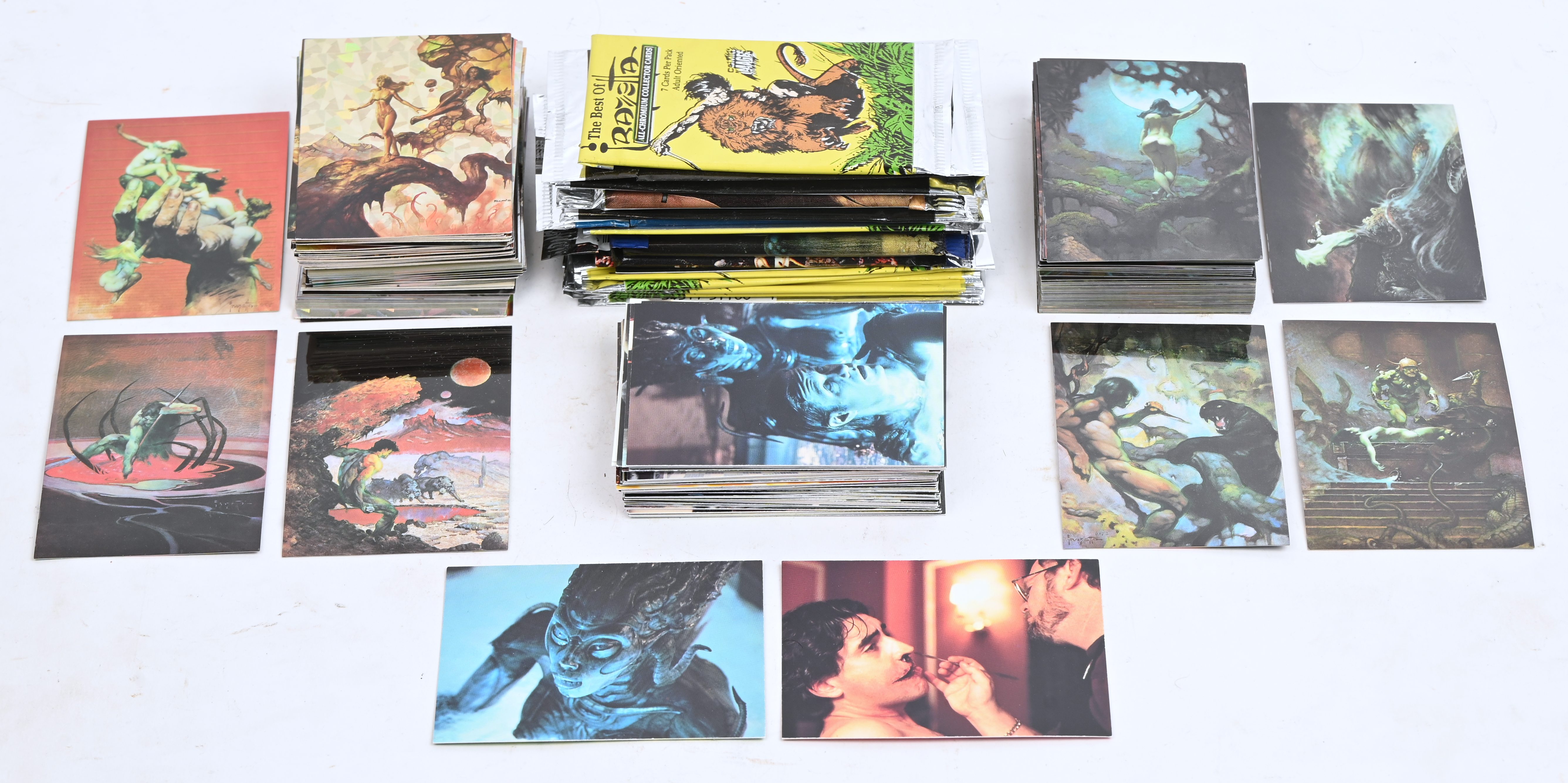 Een collectie collectable cards van verschillende fantasy kunstenaars. Te verdelen Een collectie collectable cards van verschillende fantasy kunstenaars. Te verdelen.