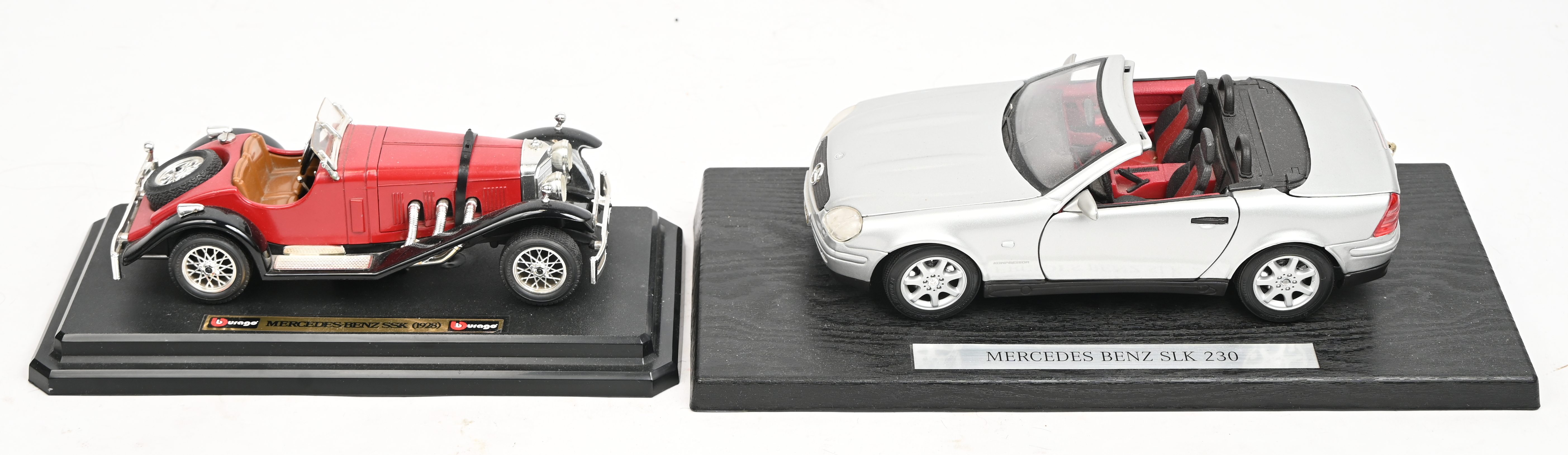 Twee Mercedes Benz modelauto’s, een SLK 230 (Maisto) en een SSK (Burago) Twee Mercedes Benz modelauto’s, een SLK 230 (Maisto) en een SSK (Burago).
