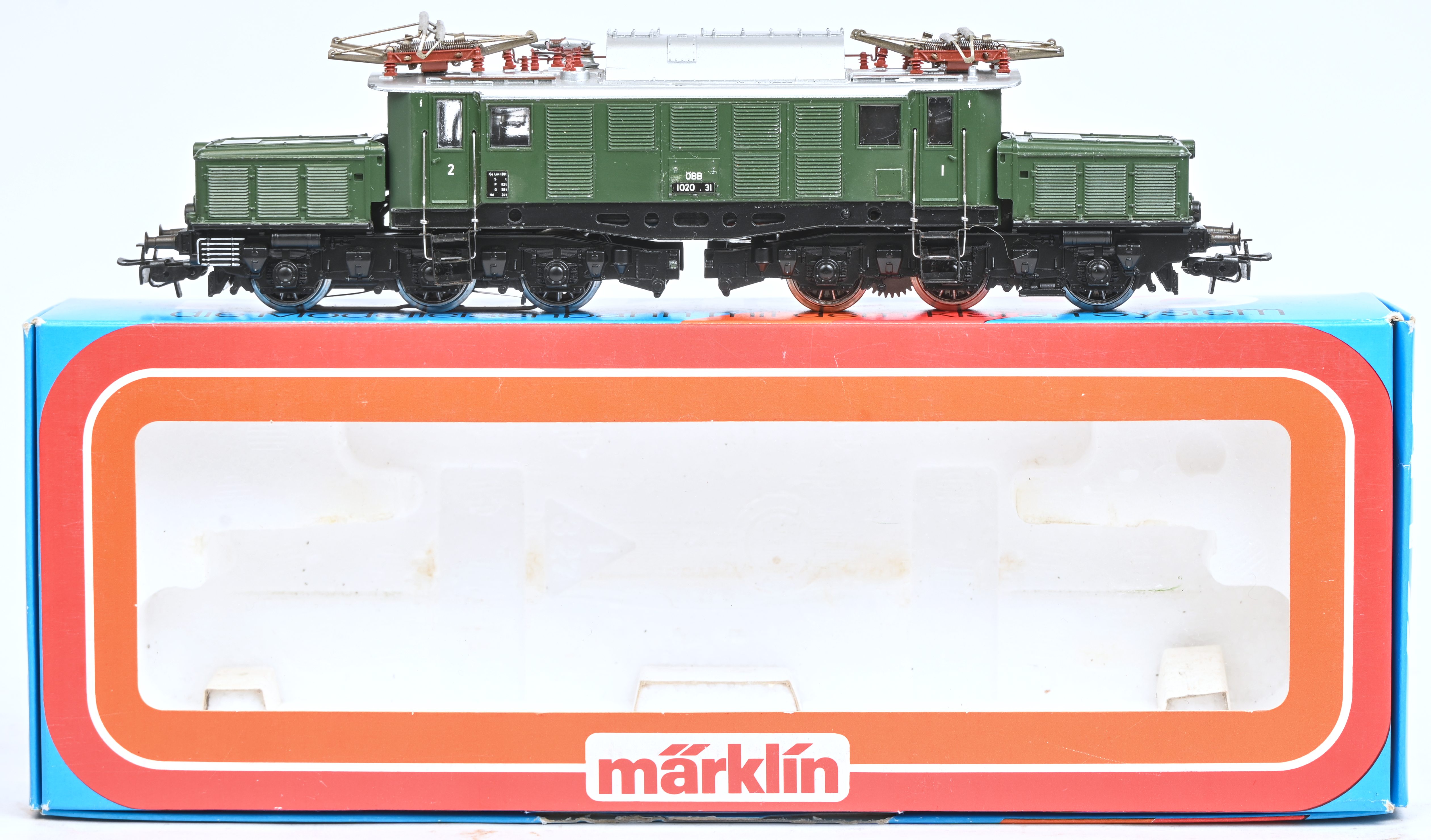 Märklin 3052, ÖBB 1020, locomotief van de Oostenrijkse spoorwegen in originele doos. Spoor HO Märklin 3052, ÖBB 1020, locomotief van de Oostenrijkse spoorwegen in originele doos. Spoor HO.