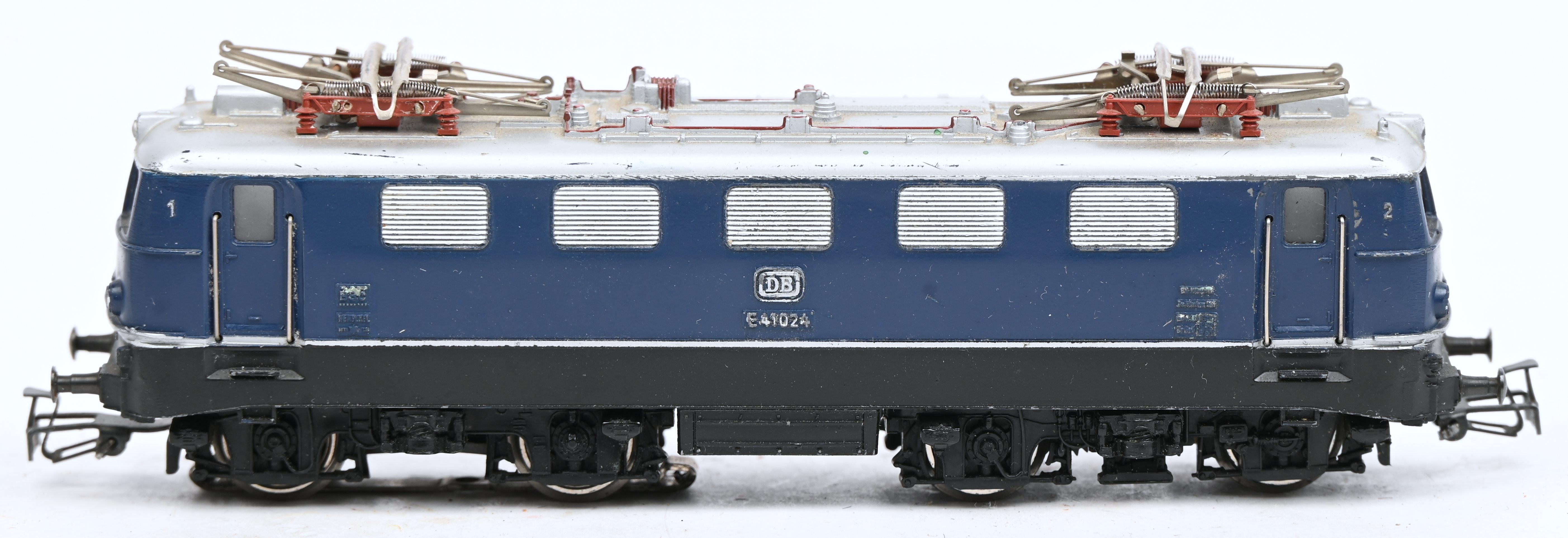 Märklin 3034, een diesellocomotief. Spoor HO Märklin 3034, een diesellocomotief. Spoor HO.