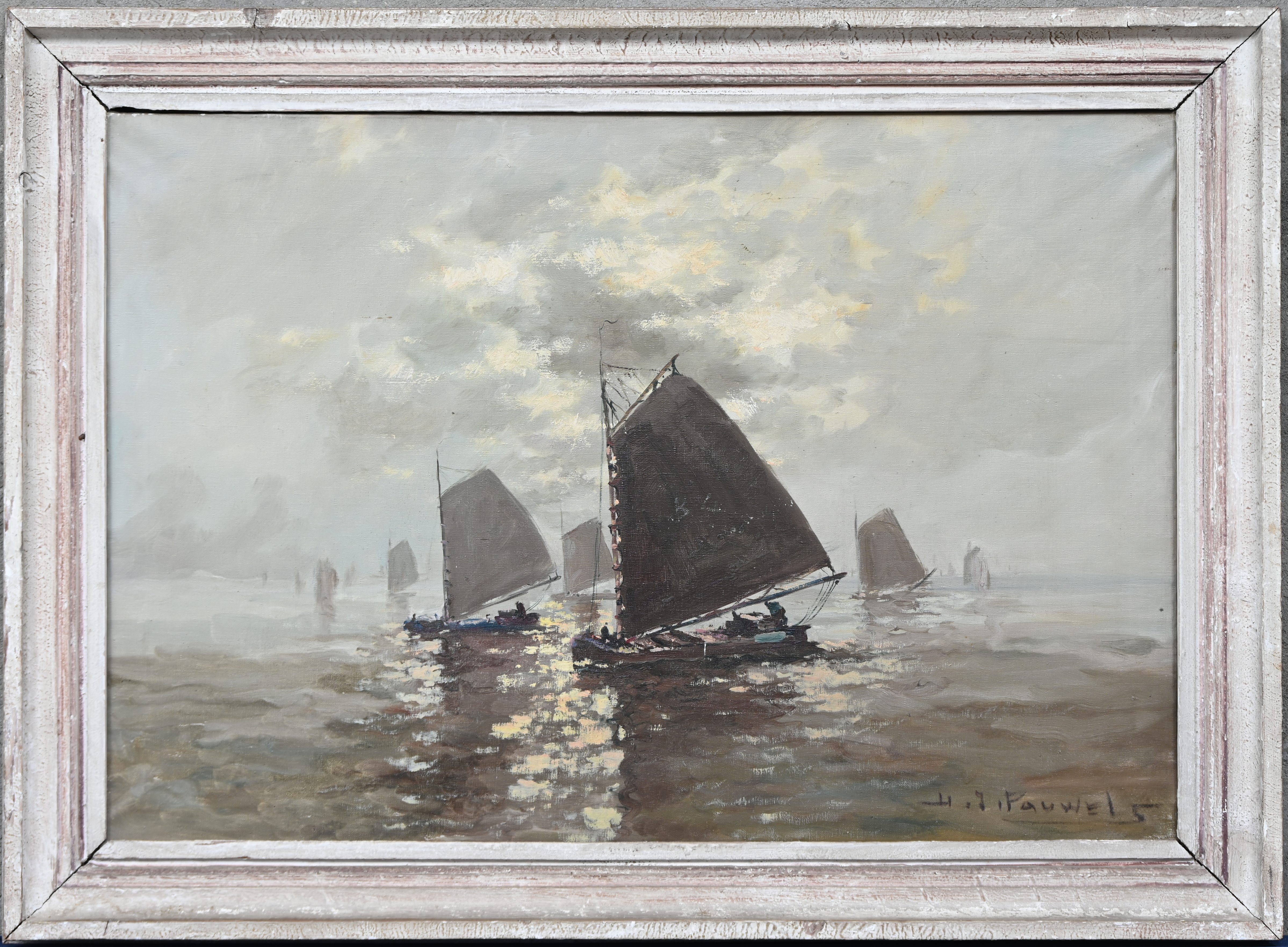 ‘Visserssloepen onder zeil’, een olieverfschilderij op doek. Gesigneerd ‘H.J. Pauwels’ ‘Visserssloepen onder zeil’, een olieverfschilderij op doek. Gesigneerd ‘H.J. Pauwels’.