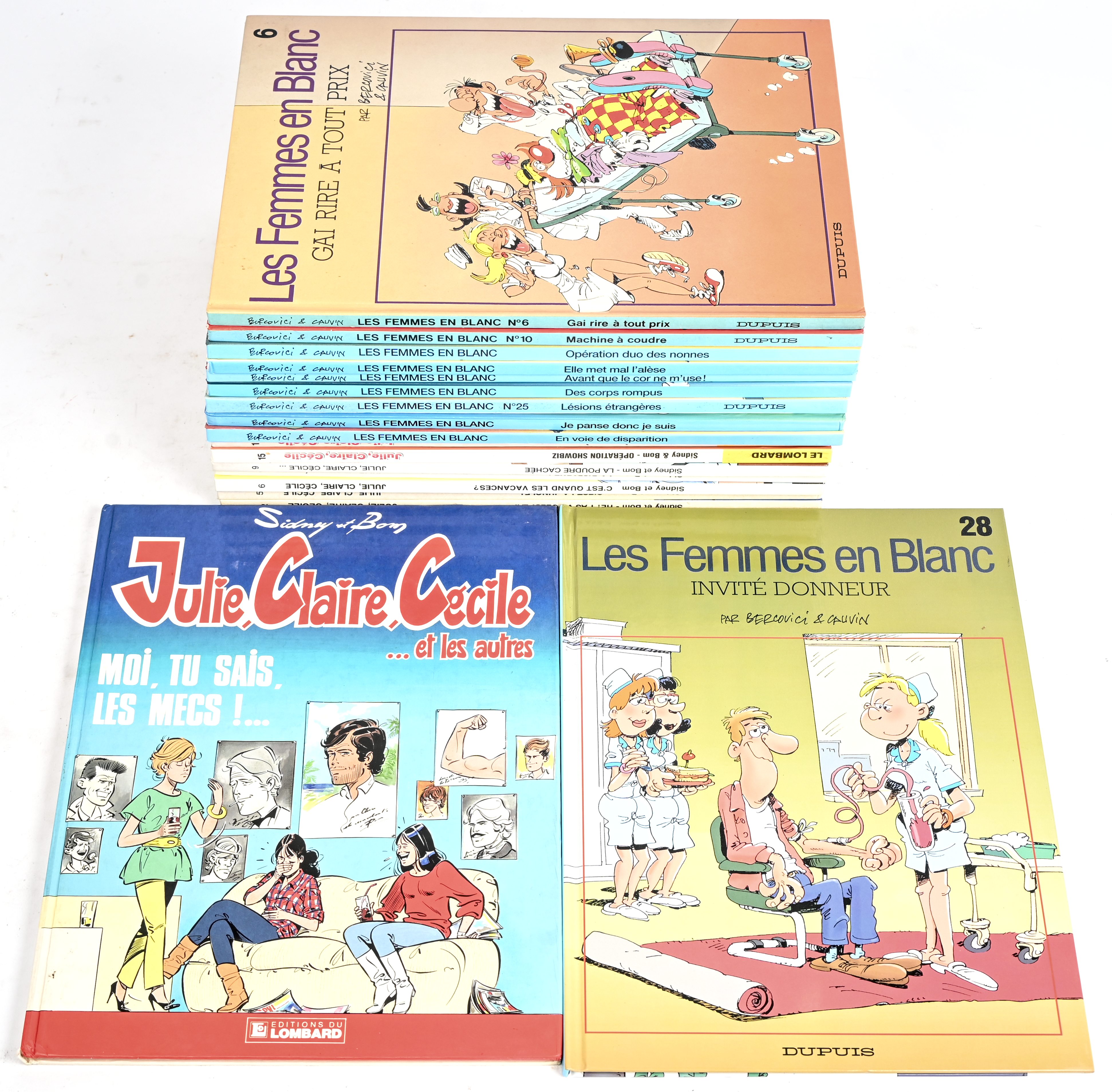 Achttien franstalige hardcover albums, ‘Julie, Claire, Cécile’, 1, 2, 5, 6, 7, 9, 15 en 16. ‘Les Femmes en Blanc’, 6, 10, 13, 14, 15, 16, 18, 20, 25 en 28 Achttien franstalige hardcover albums, ‘Julie, Claire, Cécile’, 1, 2, 5, 6, 7, 9, 15 en 16. ‘Les Femmes en Blanc’, 6, 10, 13, 14, 15, 16, 18, 20, 25 en 28.