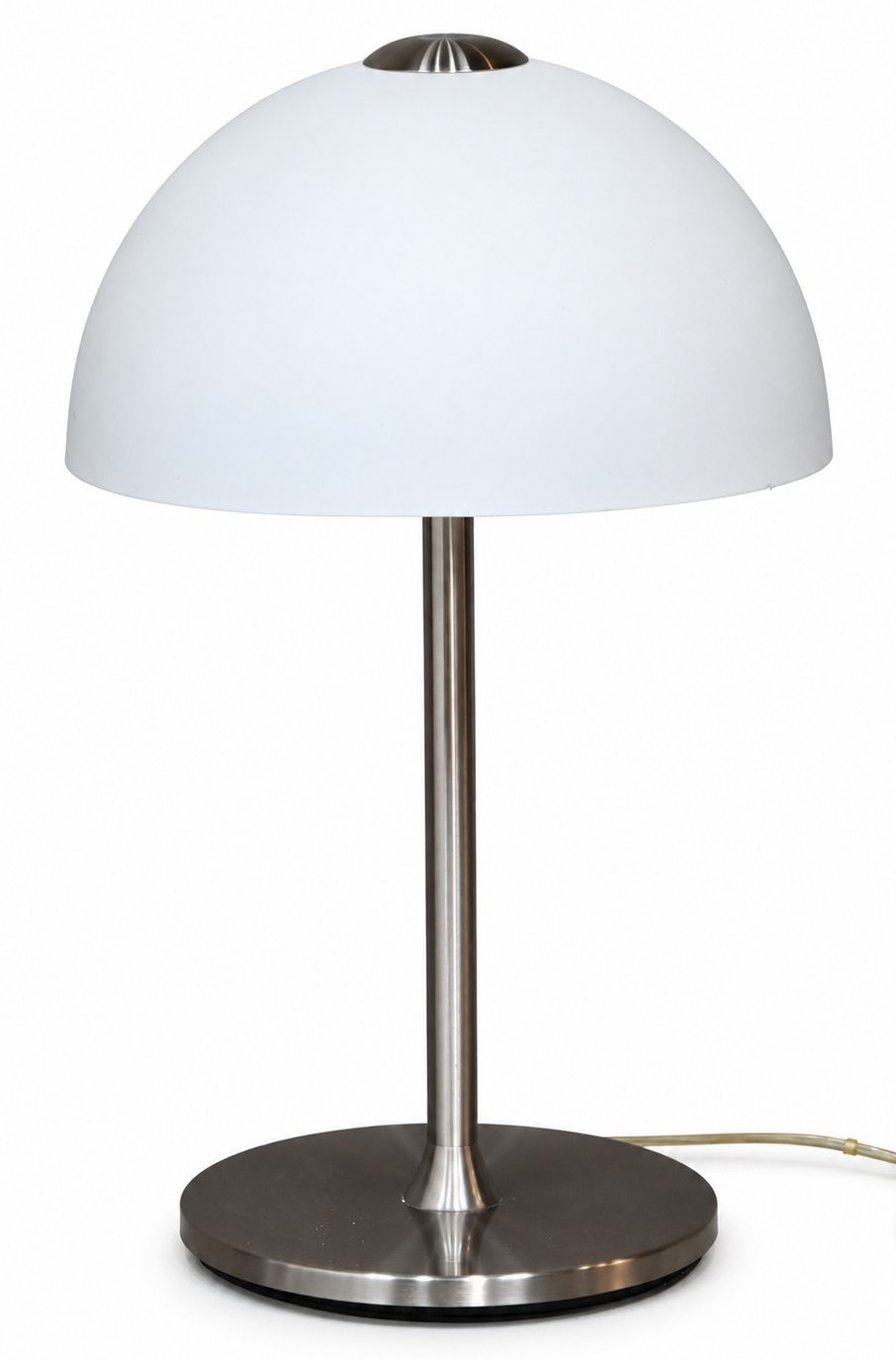 Een retro paddestoel tafellamp, geborsteld stalen voet en aluminium kap Een retro paddestoel tafellamp, geborsteld stalen voet en aluminium kap.