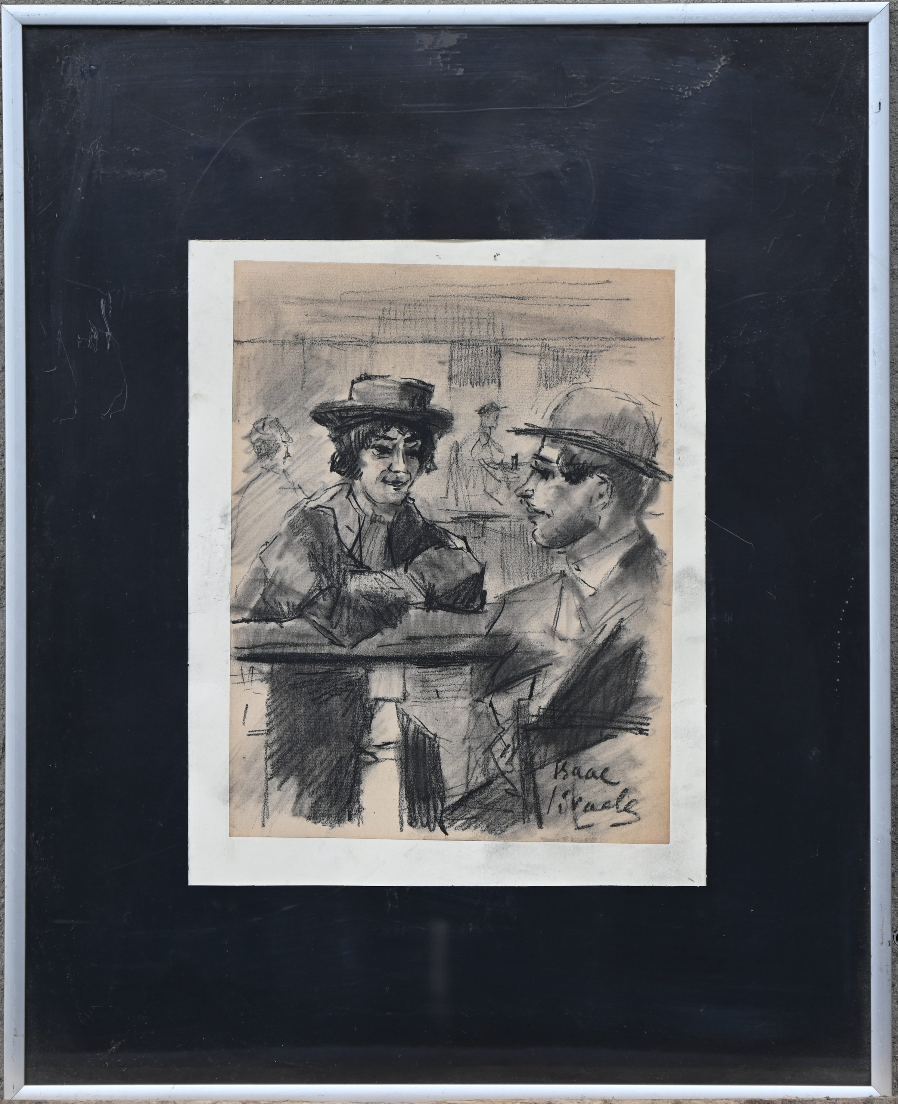‘Personages’, een houtskooltekening. Draagt een niet geverifieerde handtekening ‘Isaac Israels’ ‘Personages’, een houtskooltekening. Draagt een niet geverifieerde handtekening ‘Isaac Israels’.