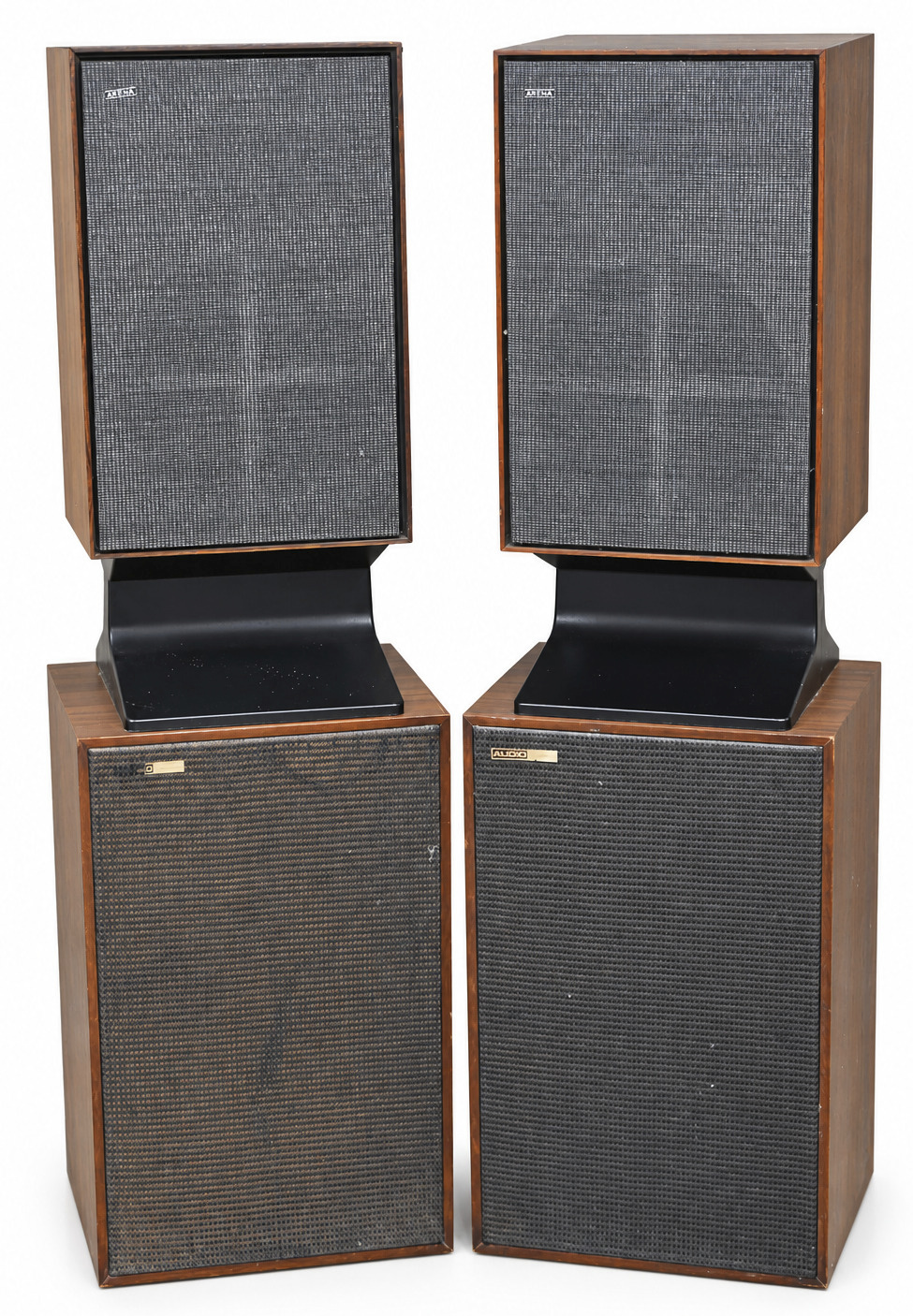 Een set vintage luidsprekers, Audio Professional AP40, made in Belgium. Toegevoegd een set ‘Vogels’ speakerstands Een set vintage luidsprekers, Audio Professional AP40, made in Belgium. Toegevoegd een set ‘Vogels’ speakerstands.