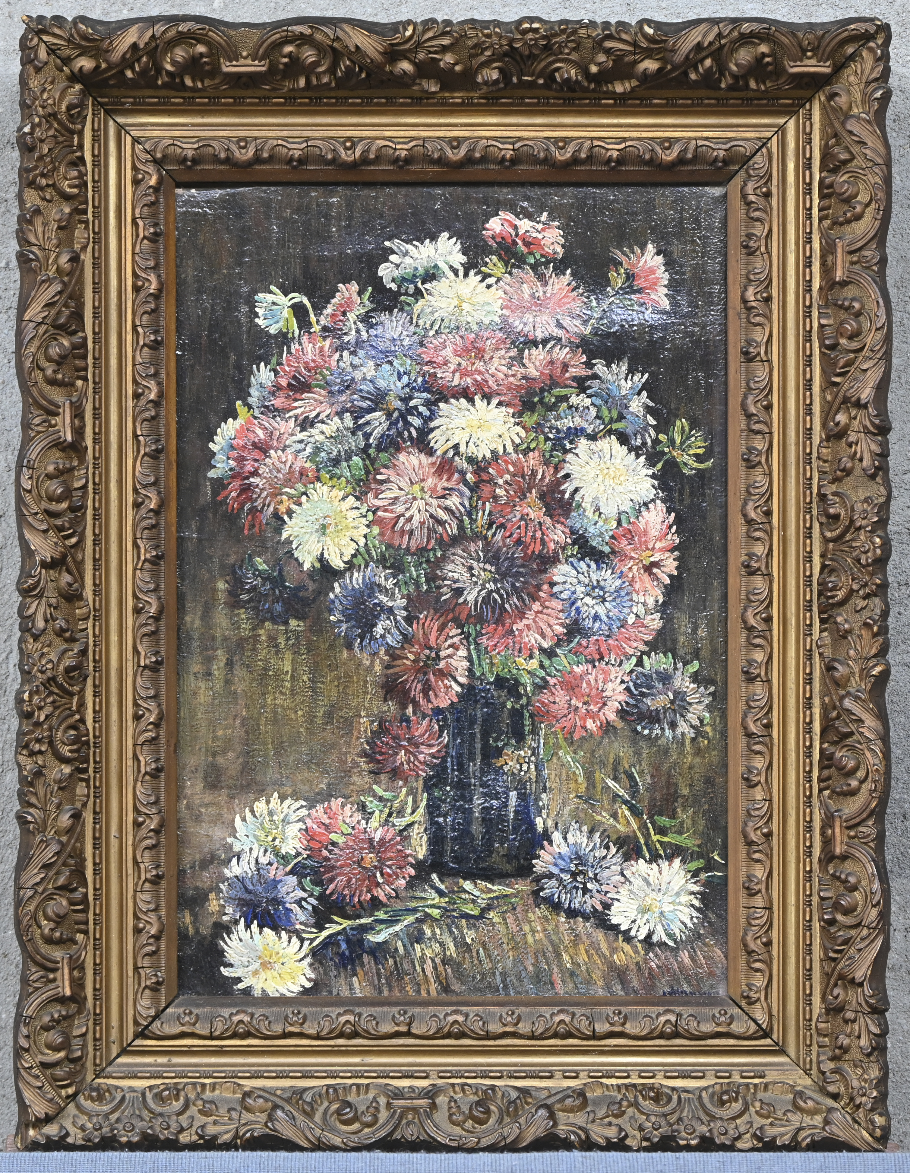‘Bloemenstilleven’, een olieverfschilderij op doek. Gesigneerd ‘Bloemenstilleven’, een olieverfschilderij op doek. Gesigneerd.